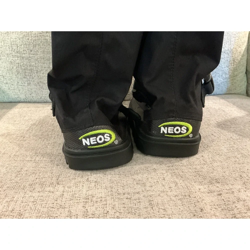 NEOS Overshoe Adventurer Black Waterproof Winter Snow Boots Mens Small